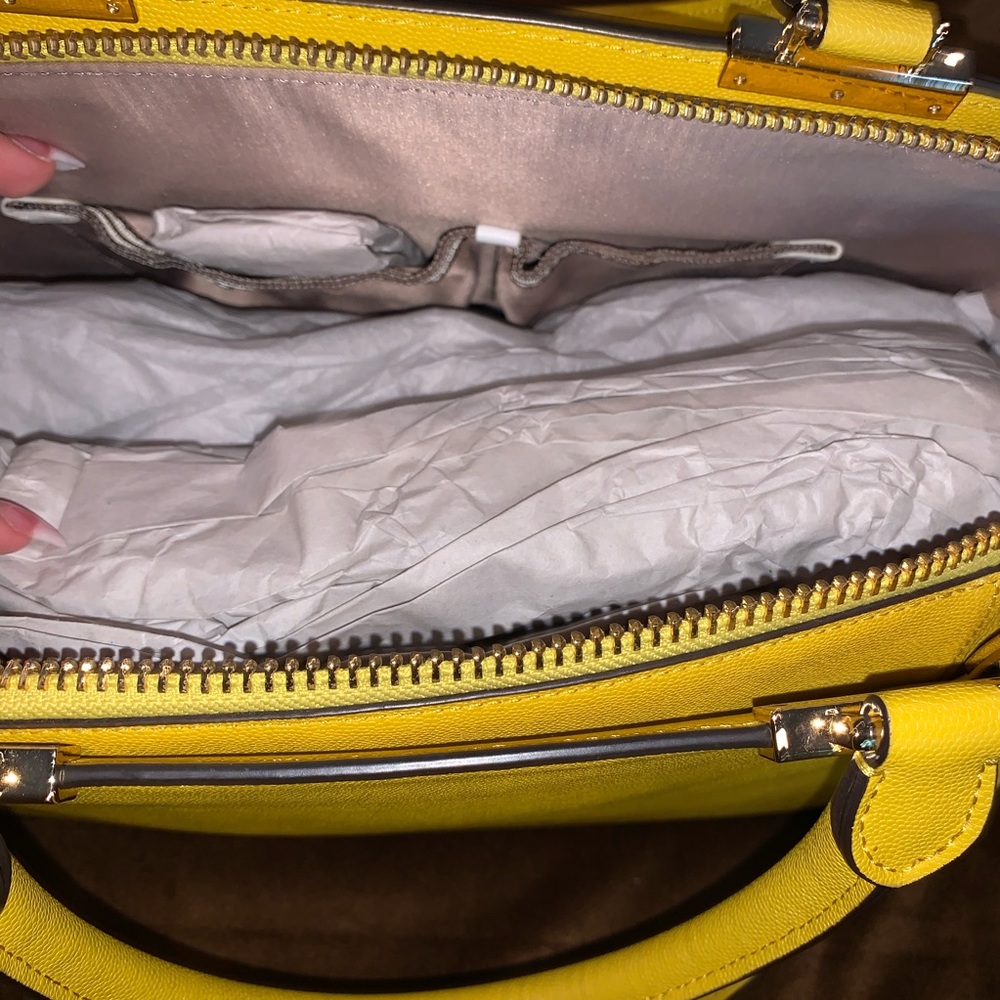Henri Bendel Bag - Picture 6 of 8